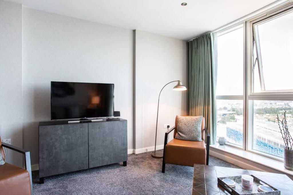 Titanic & City Views, Ultra Luxury City Parking 벨파스트 외부 사진
